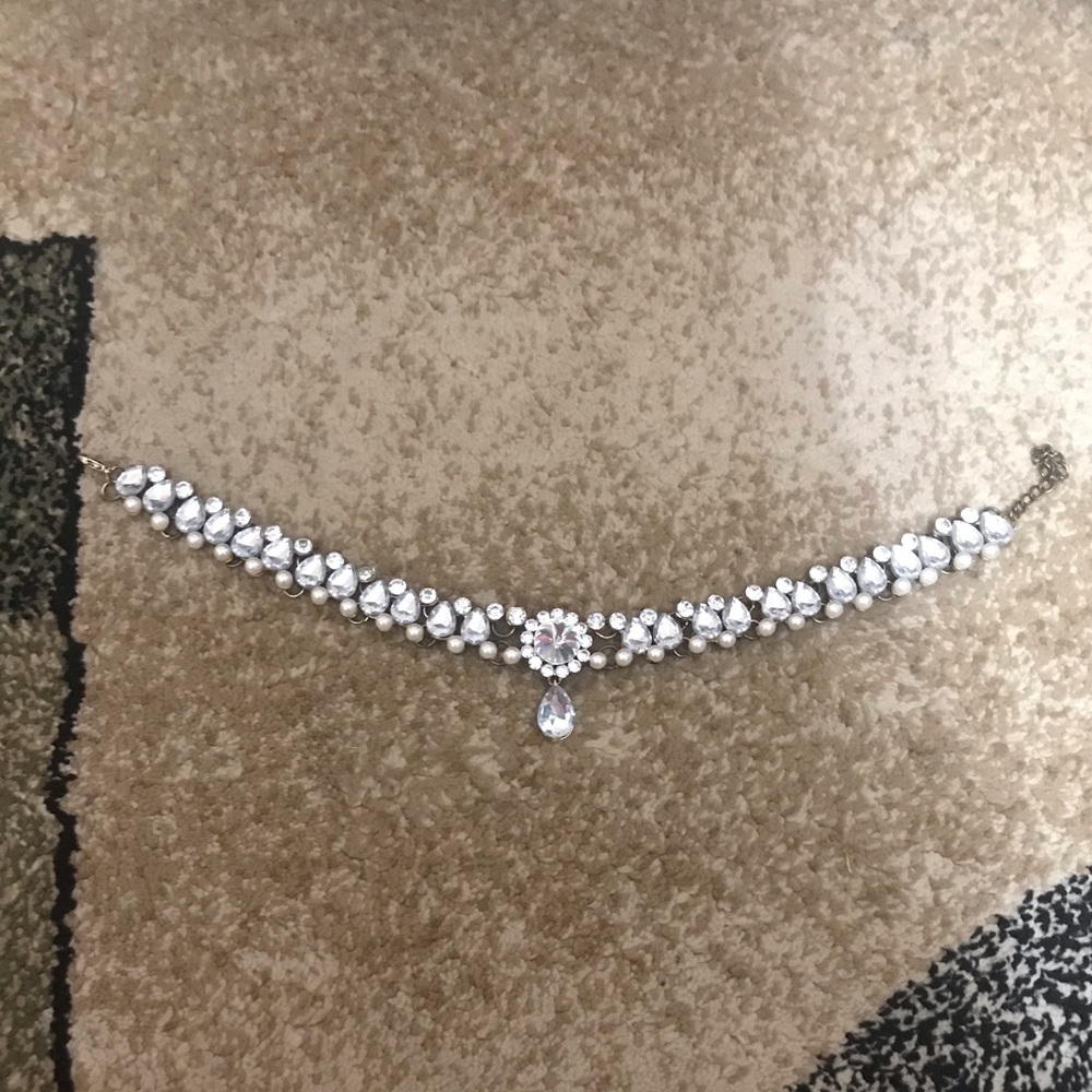 Choker - Picture 2 of 3
